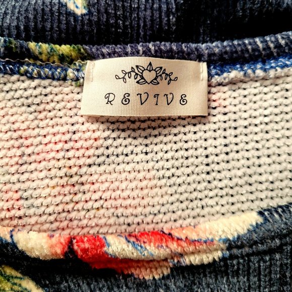 REVIVE High Low Hem Dolman Sleeved Floral Sweater Cozy Cottage Core SZ L… - Picture 4 of 6